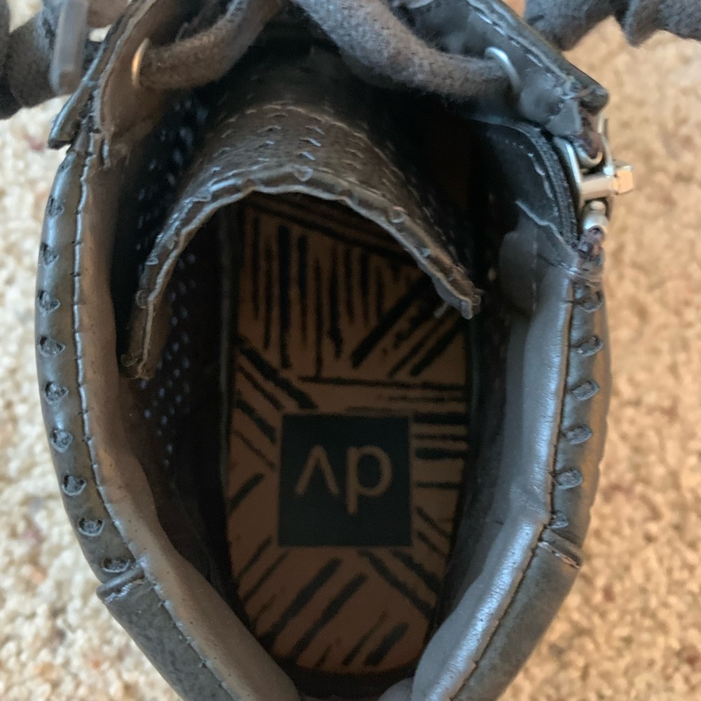 DV mid top sneakers. Grey. Hardly worn.